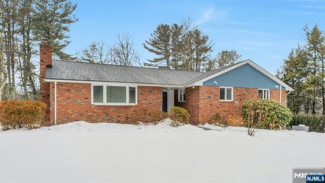 299 Stonetown Road, Ringwood, NJ 07456