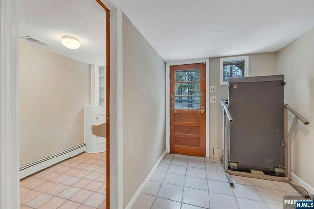 299 Stonetown Road, Ringwood, NJ 07456