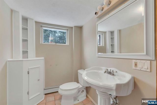 299 Stonetown Road, Ringwood, NJ 07456