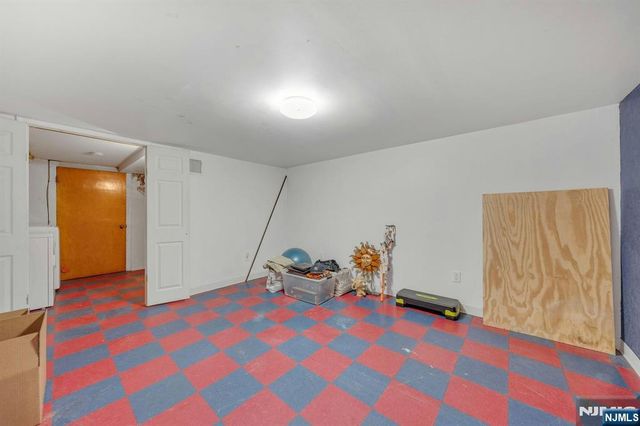 299 Stonetown Road, Ringwood, NJ 07456