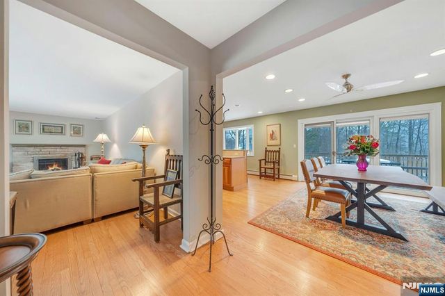 299 Stonetown Road, Ringwood, NJ 07456