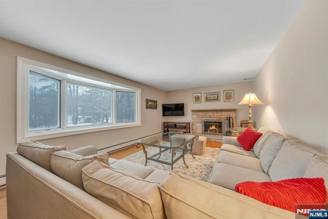 299 Stonetown Road, Ringwood, NJ 07456