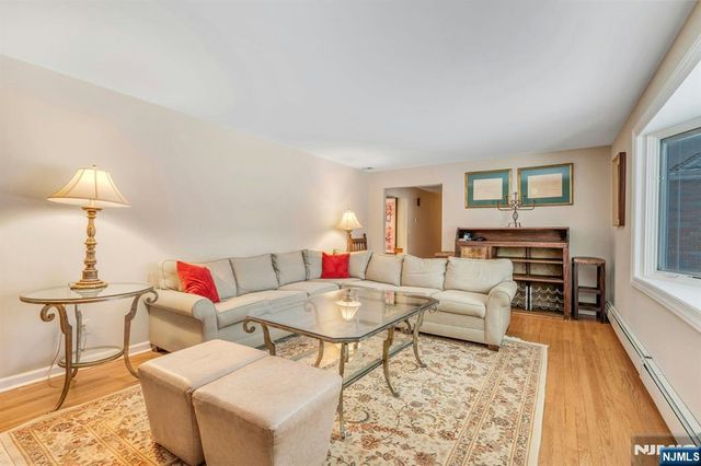 299 Stonetown Road, Ringwood, NJ 07456