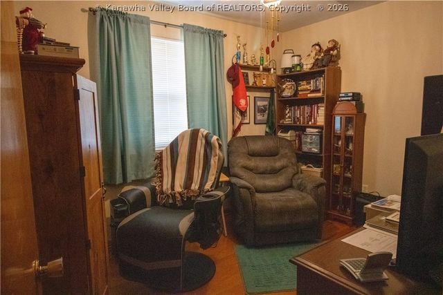 1807 Maple Drive, Sissonville, WV 25320
