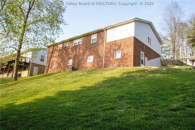 1807 Maple Drive, Sissonville, WV 25320