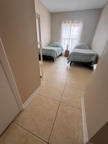 3230 S Ocean Boulevard B404, Palm Beach, FL 33480
