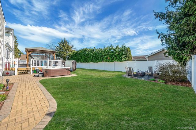226 Marcy Street, West Babylon, NY 11704