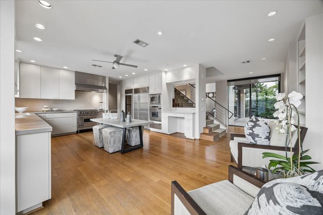 3635 Overbrook Lane, Houston, TX 77027
