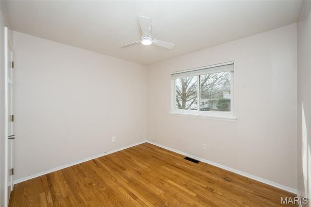 583 Candle Light Lane, Hazelwood, MO 63042