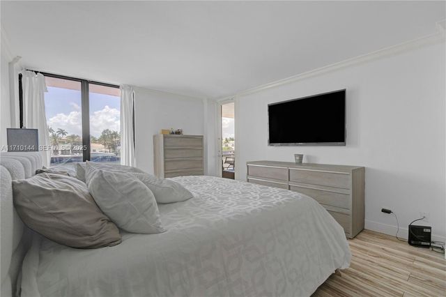 1600 S Ocean Drive 2F, Hollywood, FL 33019