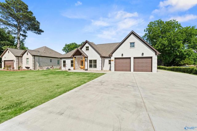 2318 Spring Avenue, Decatur, AL 35601