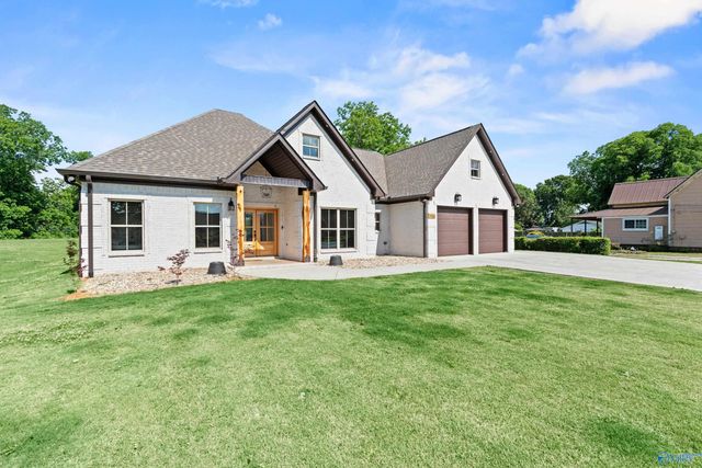 2318 Spring Avenue, Decatur, AL 35601