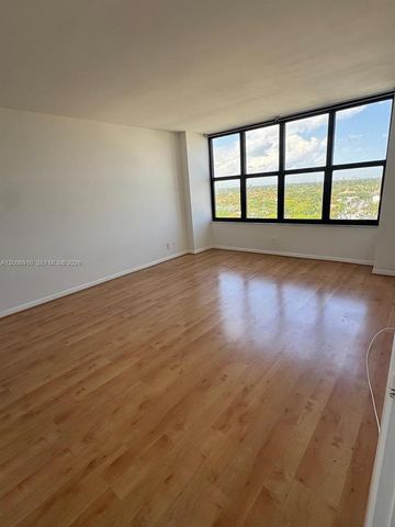 2500 Parkview Dr 1210, Hallandale Beach, FL 33009