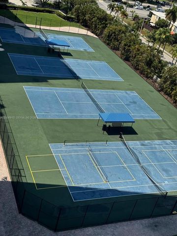 2500 Parkview Dr 1210, Hallandale Beach, FL 33009