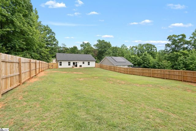 69 Pine Drive, Taylors, SC 29687