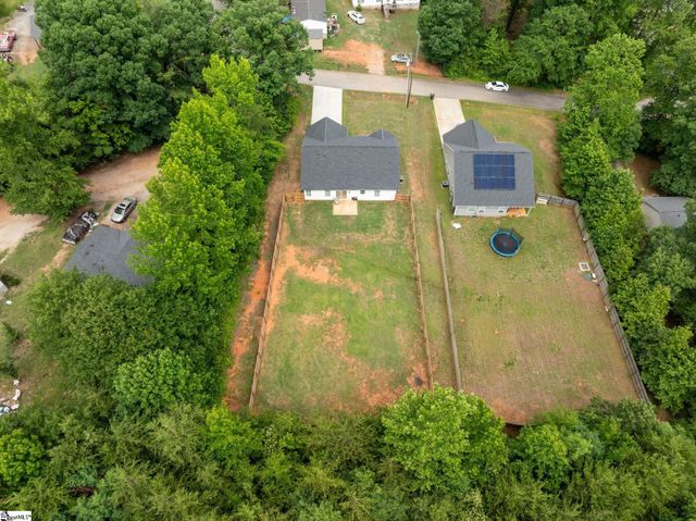 69 Pine Drive, Taylors, SC 29687