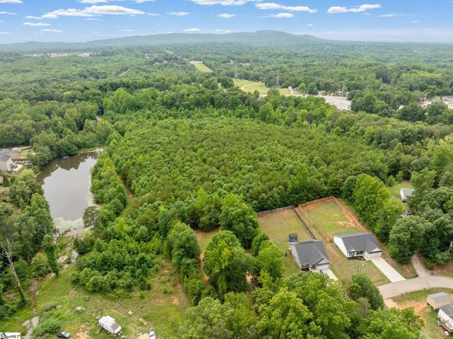 69 Pine Drive, Taylors, SC 29687