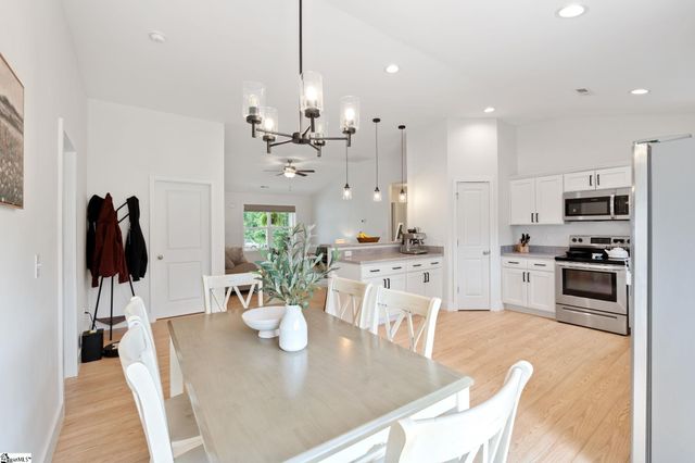 69 Pine Drive, Taylors, SC 29687