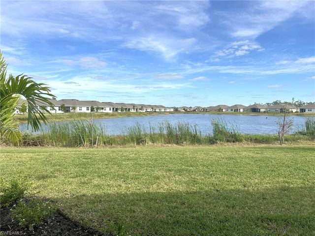 20333 Camino Torcido LOOP, North Fort Myers, FL 33917