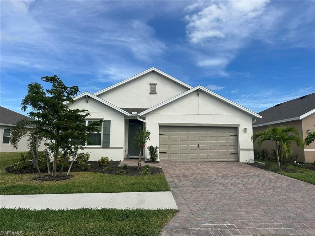 20333 Camino Torcido LOOP, North Fort Myers, FL 33917
