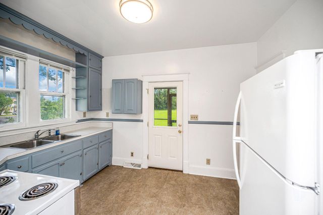 1275 WARRENTON RD, Fredericksburg, VA 22406