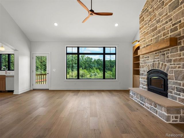 7680 Parshallville Road, Hartland, MI 48430