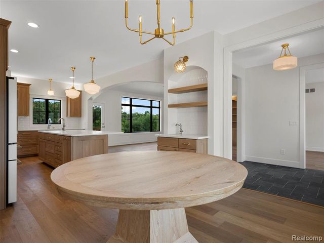 7680 Parshallville Road, Hartland, MI 48430