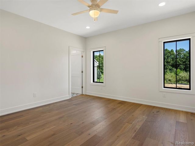 7680 Parshallville Road, Hartland, MI 48430