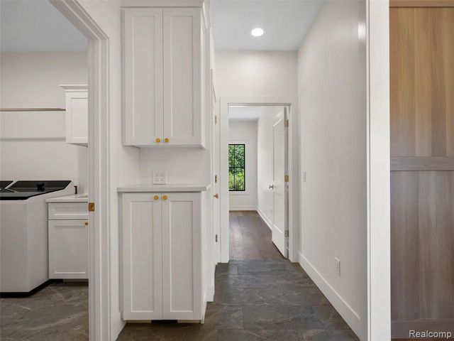 7680 Parshallville Road, Hartland, MI 48430