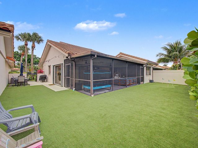 2631 Mohawk Circle, West Palm Beach, FL 33409