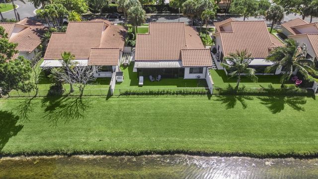 2631 Mohawk Circle, West Palm Beach, FL 33409