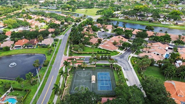 2631 Mohawk Circle, West Palm Beach, FL 33409