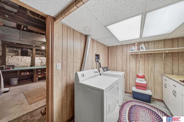 3237 R Street, Lincoln, NE 68503