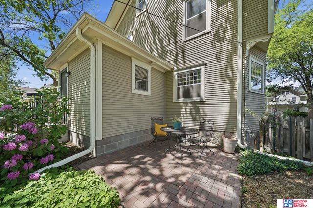 3237 R Street, Lincoln, NE 68503