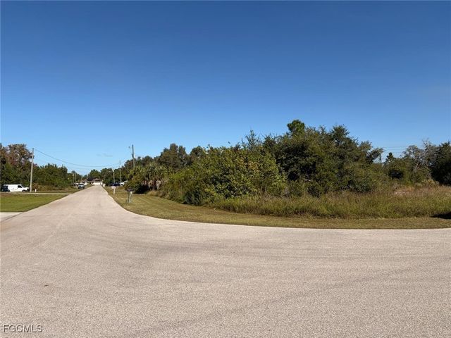 1110 Chapel AVE, Lehigh Acres, FL 33971