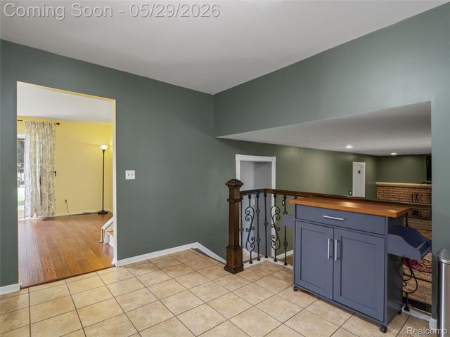 1236 Beemer Court, Oxford Charter Township, MI 48371