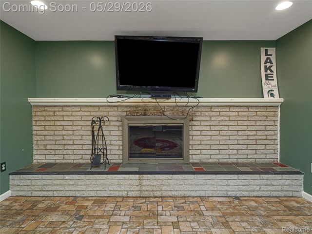 1236 Beemer Court, Oxford Charter Township, MI 48371