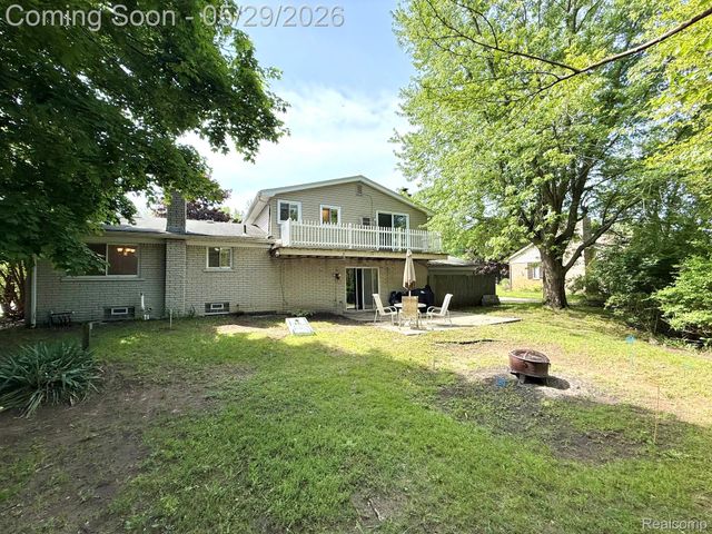 1236 Beemer Court, Oxford Charter Township, MI 48371