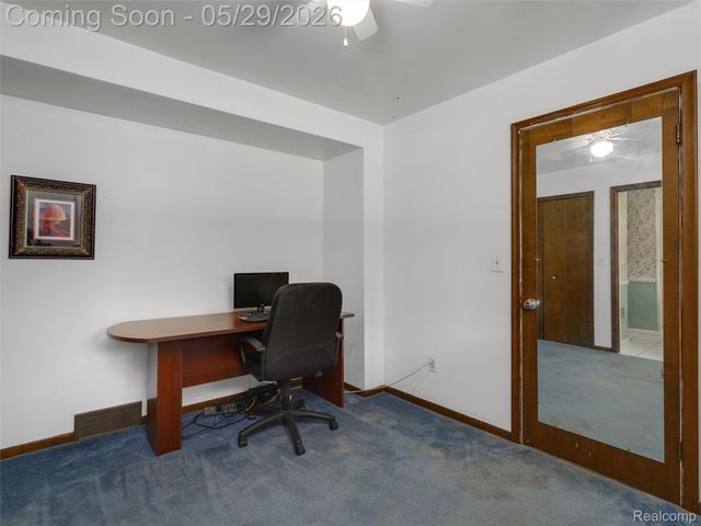 1236 Beemer Court, Oxford Charter Township, MI 48371