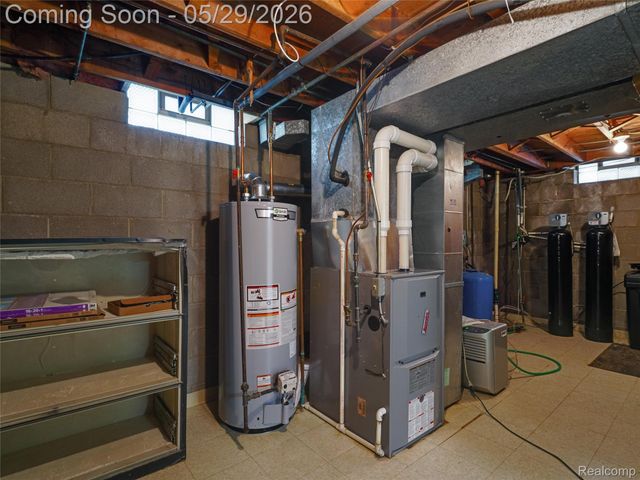 1236 Beemer Court, Oxford Charter Township, MI 48371