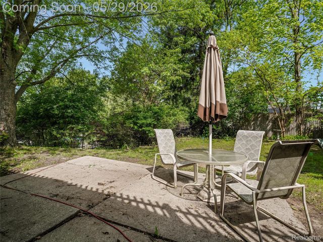 1236 Beemer Court, Oxford Charter Township, MI 48371
