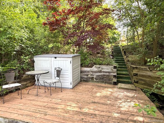 1236 Beemer Court, Oxford Charter Township, MI 48371