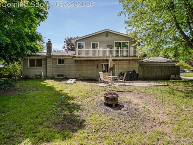 1236 Beemer Court, Oxford Charter Township, MI 48371