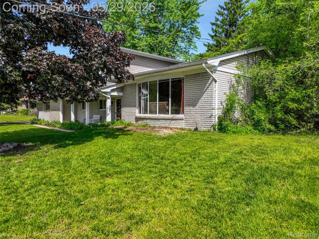 1236 Beemer Court, Oxford Charter Township, MI 48371