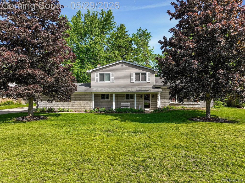1236 Beemer Court, Oxford Charter Township, MI 48371