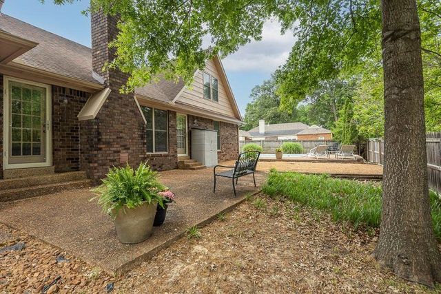 1551 CORDOVA RD, Germantown, TN 38138