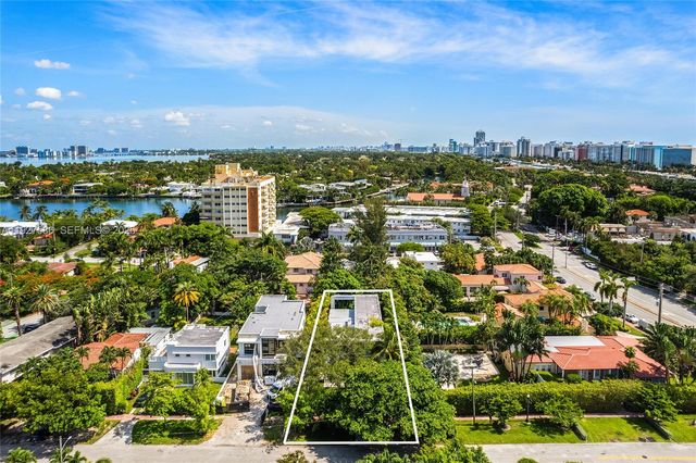 335 W 46th St, Miami Beach, FL 33140