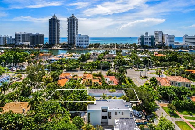 335 W 46th St, Miami Beach, FL 33140