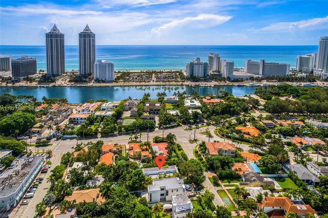 335 W 46th St, Miami Beach, FL 33140