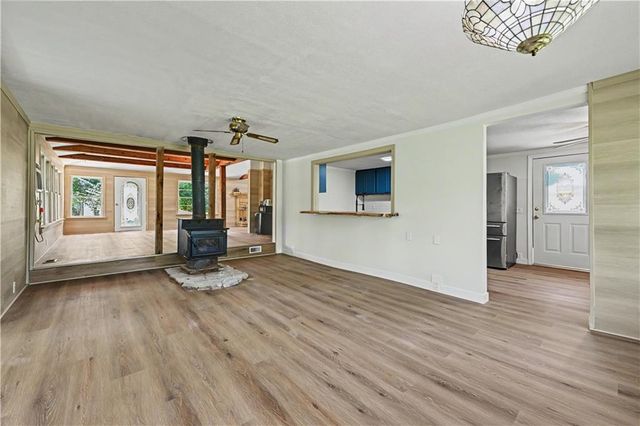 25609 Lake Annette Road, Freeman, MO 64746